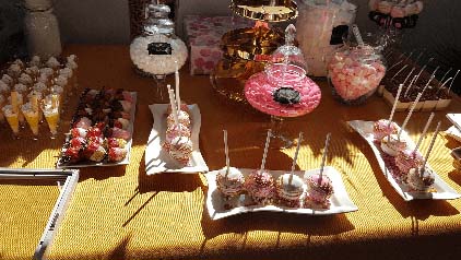 candy bar plin cu prajituri pentru nunti, botezuri si evenimente private